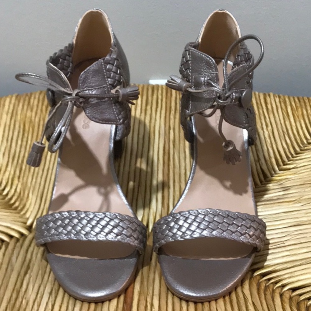 NWT Italian Leather Heels by Sundance